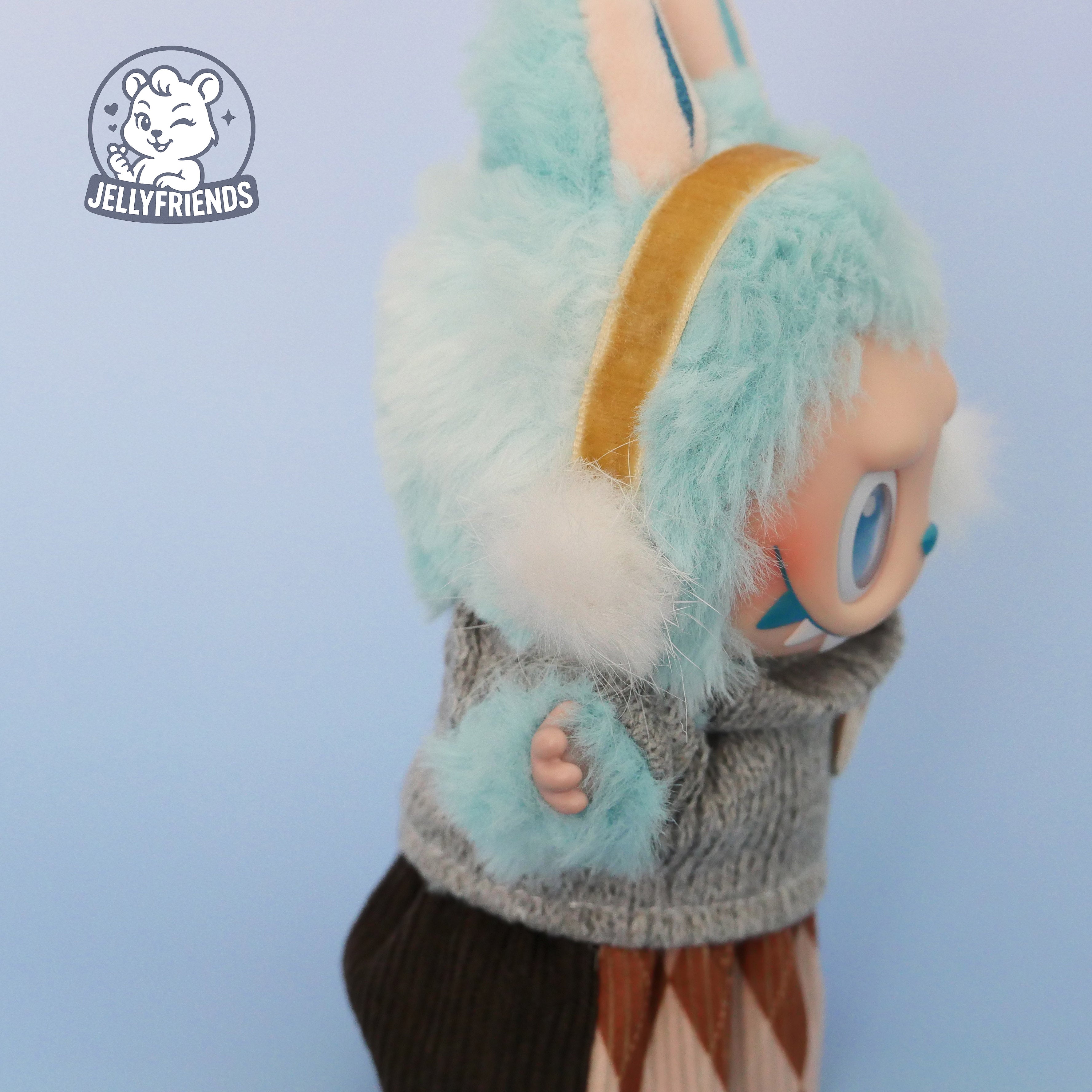 Cozy Winter Outfit for Labubu / Plushie